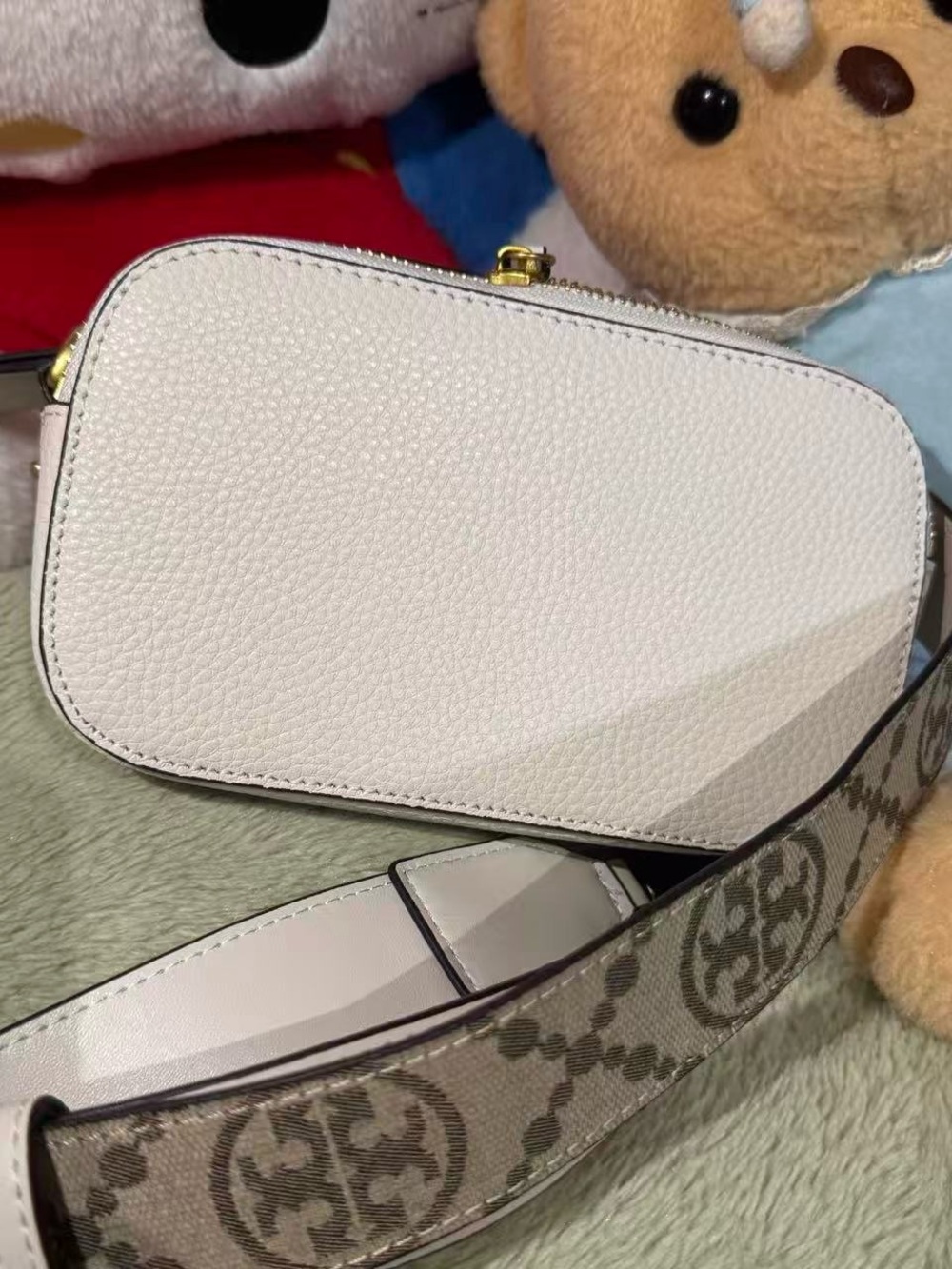 Tory Burch White Pebbled Leather Crossbody with Logo Strap - Picture 5 of 7